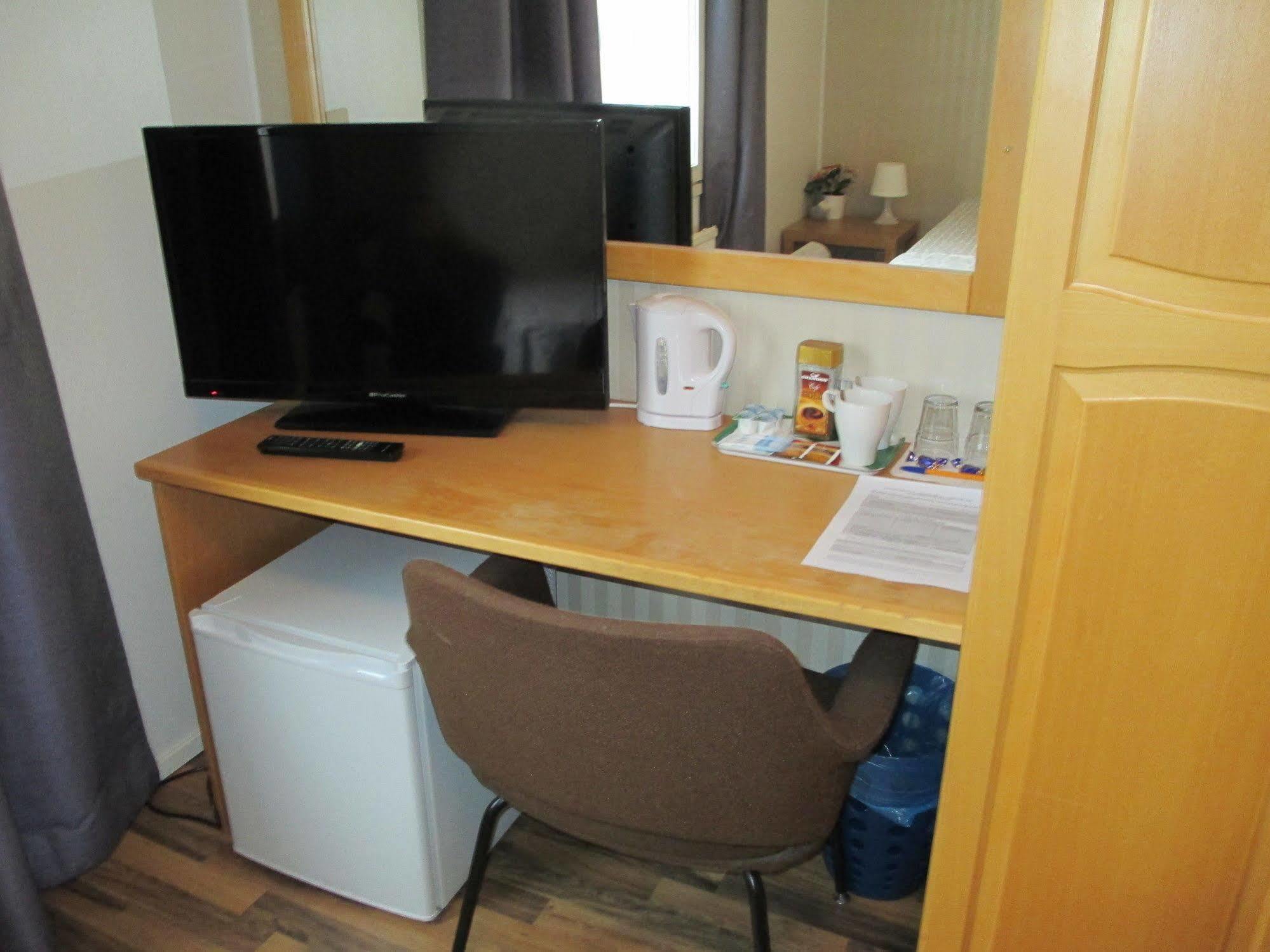 Hotel Ackas Toijala Екстериор снимка